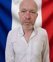 Mali : Assimi Goïta gracie le Français Yann Christian Vezilier, immédiatement expulsé du territoire