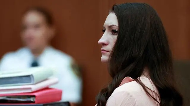 Etats-Unis : procès d’une mère qui tue ses 3 enfants de 5 ans, 3 ans et 8 mois