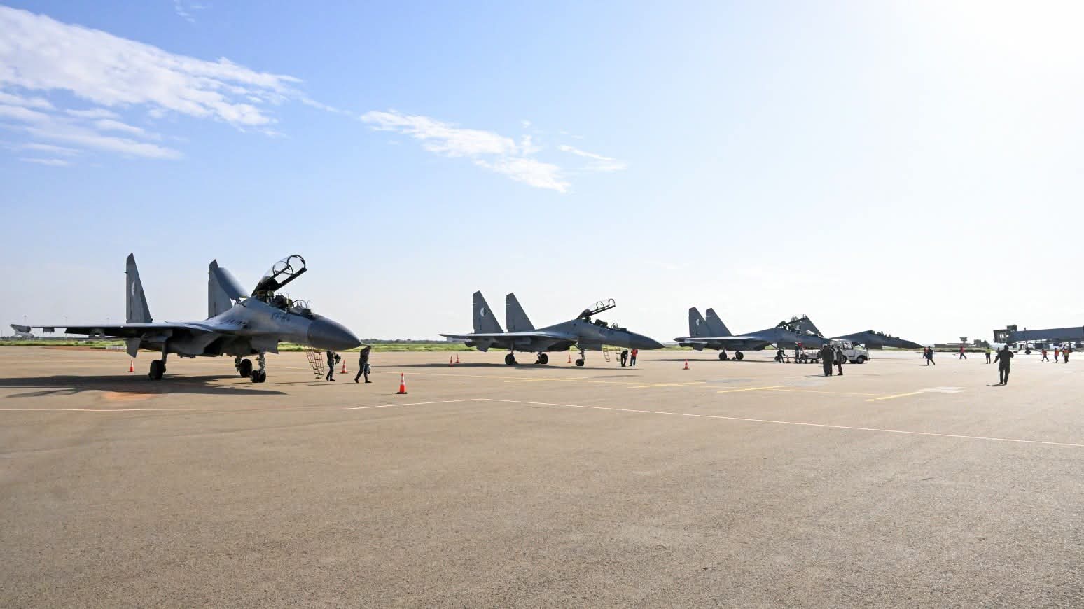 Niger : l’Algérie déploie une importante assistance en renforts à Niamey