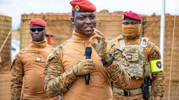 Burkina Faso : Ibrahim Traoré détruit le mythe des religions